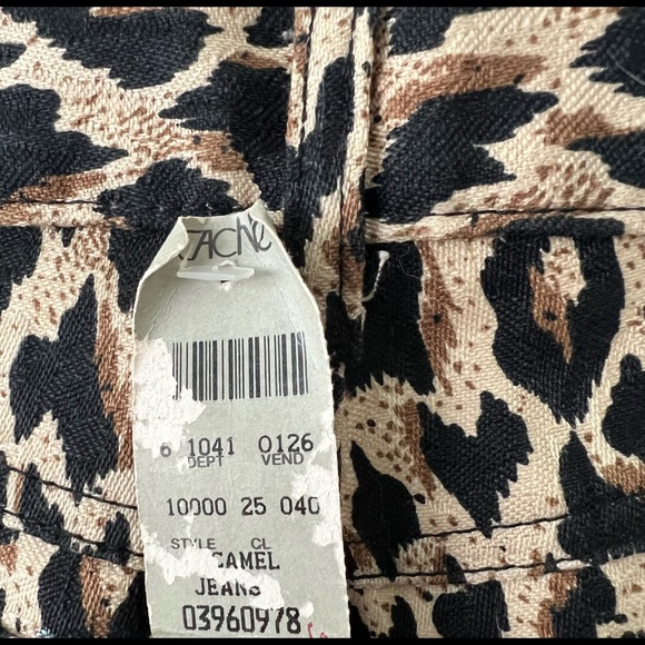 Cache Cheetah print Jeans size 14 NWT (30” waist) - Picture 11 of 12